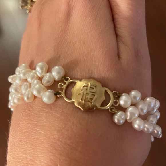 Ming’s Authentic Pearl Necklace - Picture 3 of 3